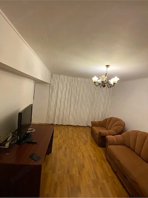 Apartament 3 camere, decomandat , mobilat - imagine 4