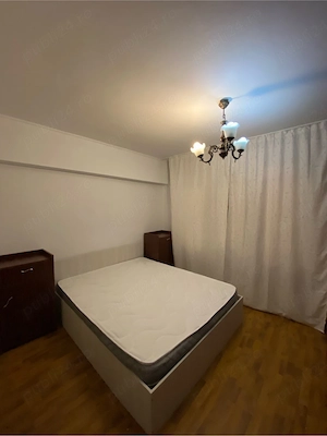 Apartament 3 camere, decomandat , mobilat - imagine 6