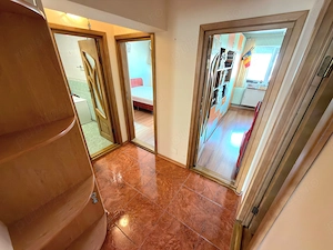 Apartament 3 camere Calea Calarasilor sup 80 mp - imagine 4