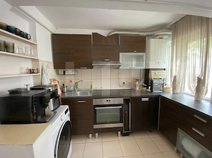 Apartament cu 3 camere decomandat. Etajul 1, bloc izolat. Zona Andrei Muresanu - imagine 5