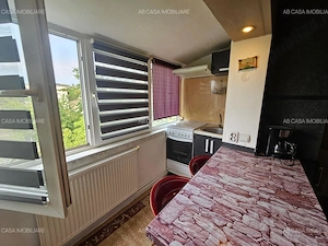 Apartament mare 2 camere, transformat în 3 camere, etajul 4 din 4, cu pod, zona Bucovina, comision 0 - imagine 4