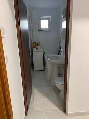 Oferta închiriere apartament 2 camere vis a vis de statia Mobila - Suceava - imagine 4