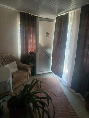 Casa modesta de vânzare  - imagine 5