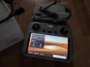 DJI Mini 3 + DJI RC (cu ecran)  nouă, extra garanț 2 ani