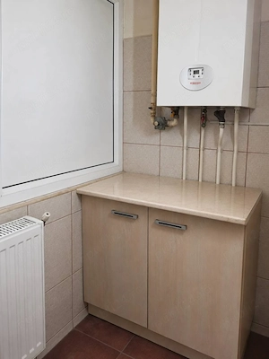 Aprtament 3 camere decomandat - imagine 10