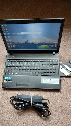 Laptop Acer Aspire 5742G, 15  Intel i5; MacBook A1466, 8GB RAM,SSD M2-128gb