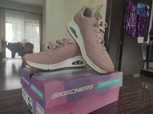 Skechers marimea 37 in stare foarte buna(ca noi).
