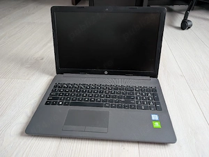 Laptop HP bun