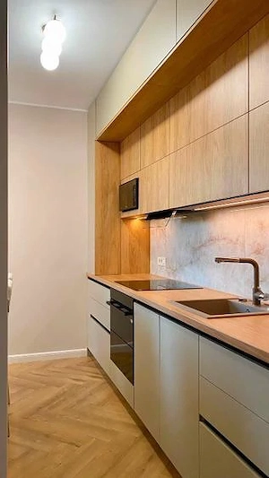  Apartament 2 camere   decomandat (prețul este negociabil) - imagine 5