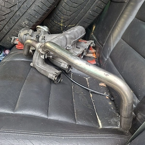 Vand galerie admisie cu EGR ,Conduta EGR si racitor EGR -ORIGINALE,VW TOUAREG 2005 - imagine 3