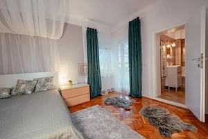 walk 3 minutes to Politehnica Timisoara| 2 camere| centrala| apartament lux - imagine 4