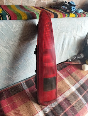 Vănd lampă spate Ford Fusion 2004 - imagine 2
