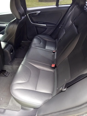 Vând Volvo v 60,an 2017, motor 2.0 diesel,euro 6. - imagine 7
