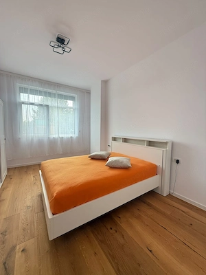 Apartament SUPERB cu 2 camere, semidecomandat, la câteva minute de Spitalul Județean,PARCARE inclusa - imagine 11