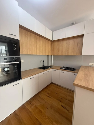 Apartament SUPERB cu 2 camere, semidecomandat, la câteva minute de Spitalul Județean,PARCARE inclusa - imagine 5