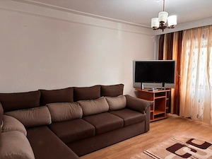 Proprietar, inchiriez apartament 2 camere, decomandat, in Pacurari