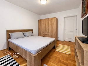 Apartament 3 camere, etaj 2, Piata Mica - imagine 2