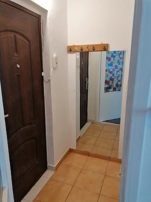 Garsonieră în Podu Roș. - imagine 2
