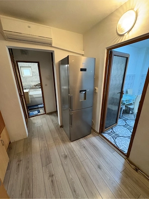 Apartament mobilat, utilat si decomandat cu loc de parcare si vedere la Dunare- Micro 21 - imagine 6