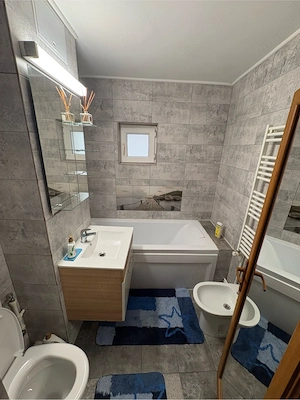 Apartament mobilat, utilat si decomandat cu loc de parcare si vedere la Dunare- Micro 21
