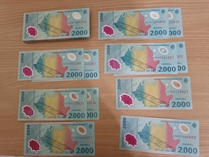 Bancnote 2000 lei Eclipsa 1999 - seturi consecutive