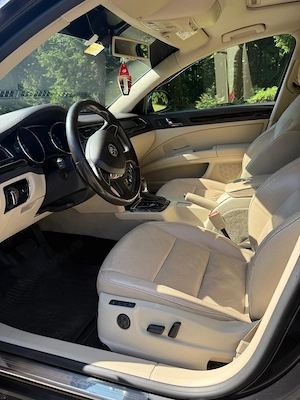 Skoda Superb 2.0 4x4 Laurint&Klement - imagine 6