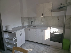 Închiriez apartament 2 camere - imagine 2