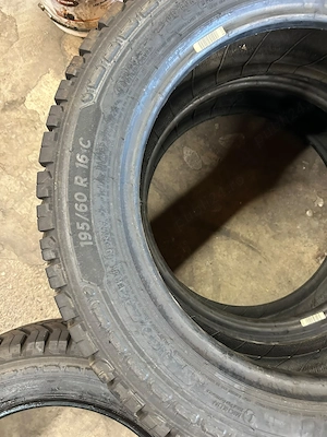 Anvelope Michelin noi 195x60xR16C - imagine 4