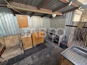 Casa 2 camere curte comuna de vanzare zona Centrala 47 mp utili  - imagine 7