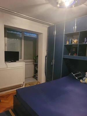 Dau spre închiriere apartament cu 2 camere  - imagine 3
