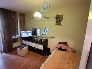 Apartament P+1, 4 camere, 2 bai, 3 balcoane, Zona Centrala Piatra Neamt - imagine 12