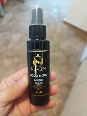 Vând parfum de la nuvien _ coco noir, persista foarte bine.