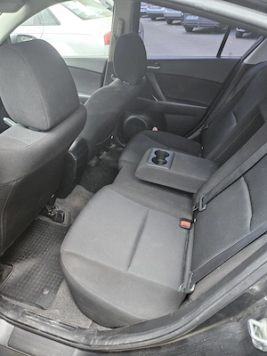 Mazda 3,  an 2011, avariat - imagine 4