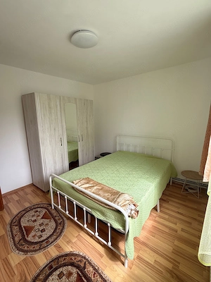 Închiriez apartament cu 2 camere zona Vlahuță - imagine 2
