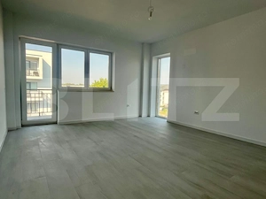 Apartament 3 camere, 78.7 mp, parcare + boxa, zona Tractoru