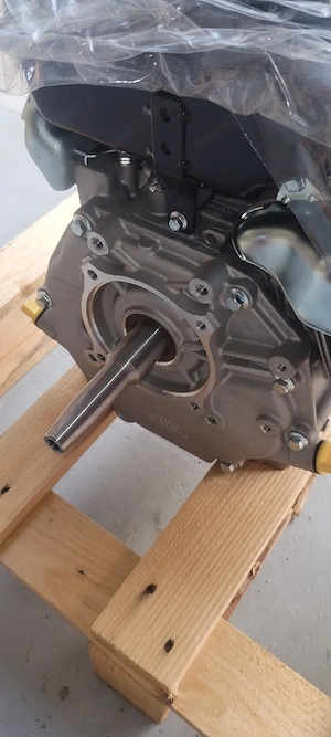 Motor generator Kohler COMMAND PRO CH395 - 9,5 CP, nou - imagine 4