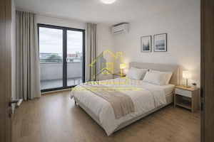 2 Camere / 61mp / Titan-Pallady / Bloc Nou