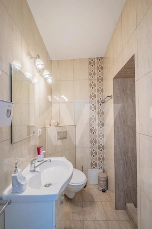 Investiție în Centrul Istoric al Sibiului – 2 apartamente, business funcțional - imagine 16