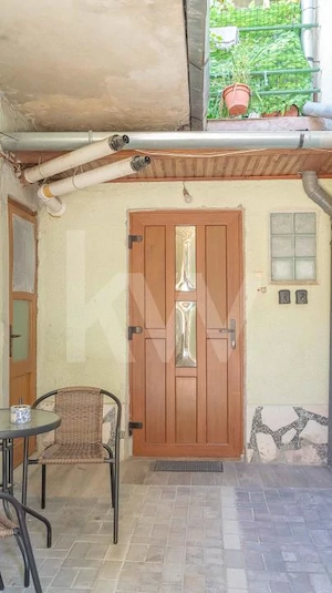 Investiție în Centrul Istoric al Sibiului – 2 apartamente, business funcțional - imagine 10