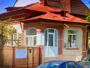 Oportunitate! Casă Individuală pe Calea Domnească   Zonă Excelentă, Curte Privată