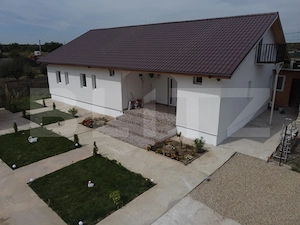 Casa, 160 mp, teren 779 mp, zona Crevedia