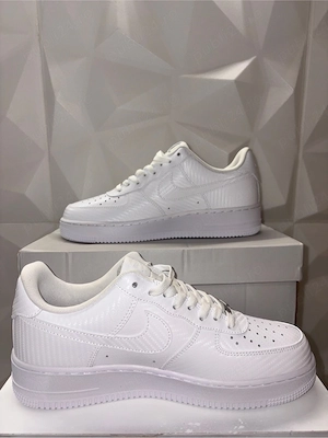 adidasi Air force 1 alb carbon fiber 43
