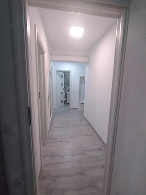 închiriez apartament cu doua camere decomandat în Iași  - imagine 4