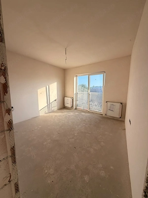 Vând apartament nou - imagine 6