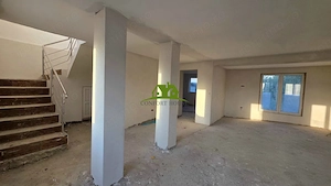 Vilă cu Piscină și Teren Generos 3.600 mp – Marcea-Slăvitești Valcea - imagine 9