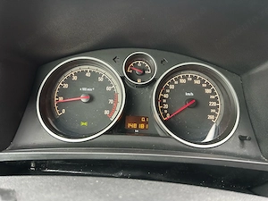 Opel Zafira 1.6 Benzina 116 Cp an 2011 - imagine 8