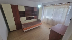 Garsoniera Bd Traian bloc de apartamente  - imagine 2