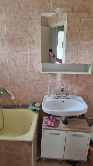 Garsoniera Bd Traian bloc de apartamente  - imagine 5