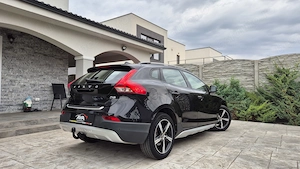 Volvo V40 Cross Country Bi-xenon Camera Rate Doar cu buletinul Livrare Gratuita Numere rosii R.A.R. - imagine 3