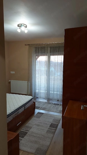 PROPRIETAR , Inchiriez apartament modern 3 camere , zona Turnisor , parcare in curtea privata - imagine 8